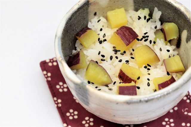 【きのことさつま芋の炊き込みご飯】秋の和定食レシピ