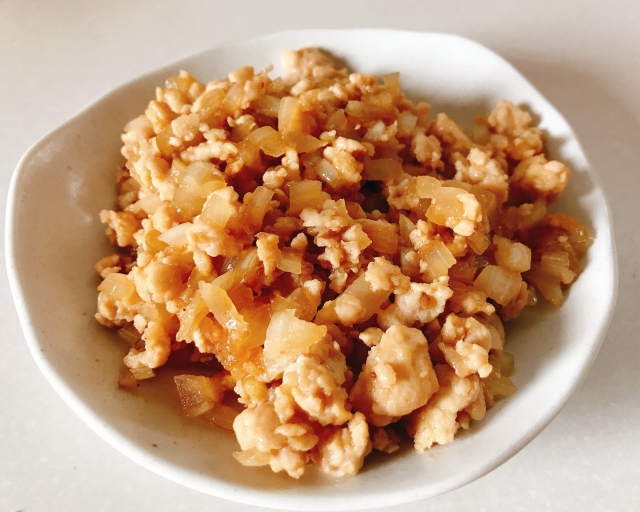 【キャベツと大豆ミートそぼろの炒め物】きょうのおしゃレシピ