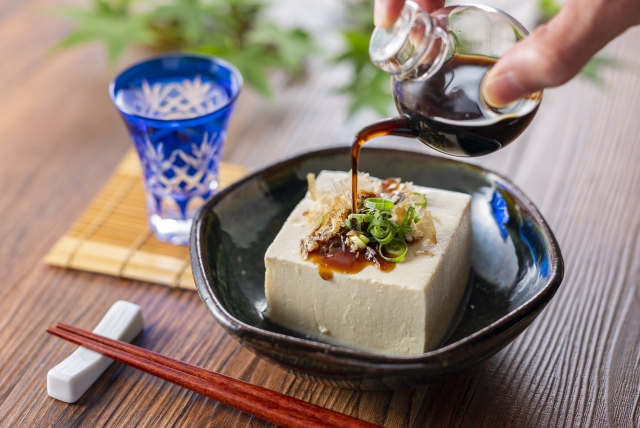 【新玉ねぎと豆腐のサラダ】和田明日香さんの春野菜レシピ