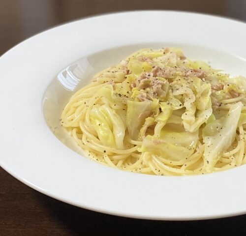 ラヴィット キャベツと塩辛のペペロンチーノ風パスタの作り方 ロバート馬場さんレシピ 材料費ほぼ100円クッキング 冬子のおひまつぶし