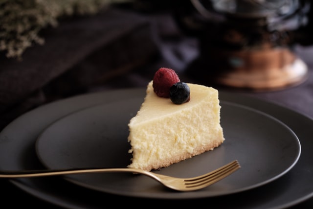 【パックでまるごとレアチーズケーキ】お家で簡単びっくりレシピ