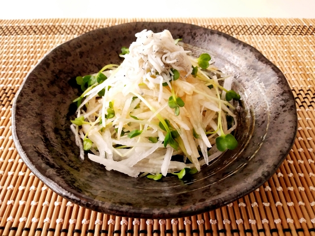 【大根と枝豆の酒かす塩昆布あえ】Atsushi先生の腸活レシピ